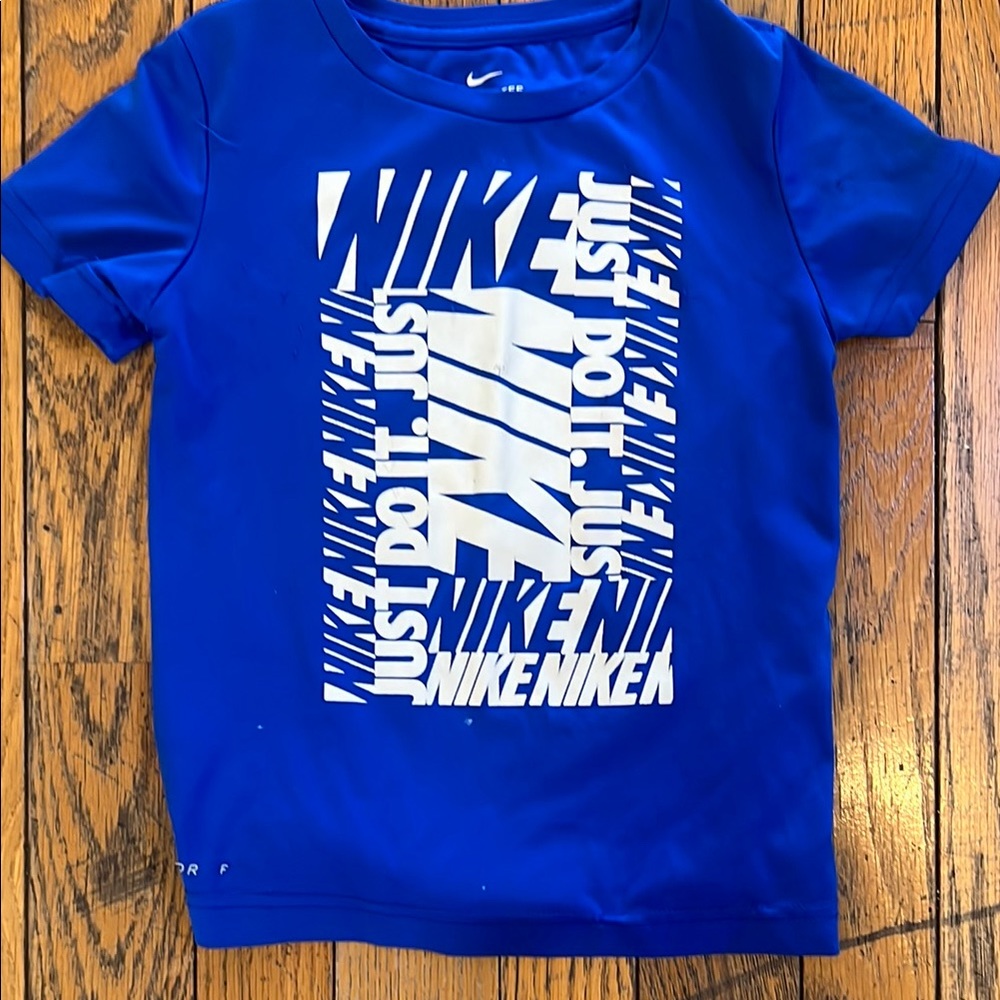 Nike Dynamic Blue Graphic Short Sleeve Tee
